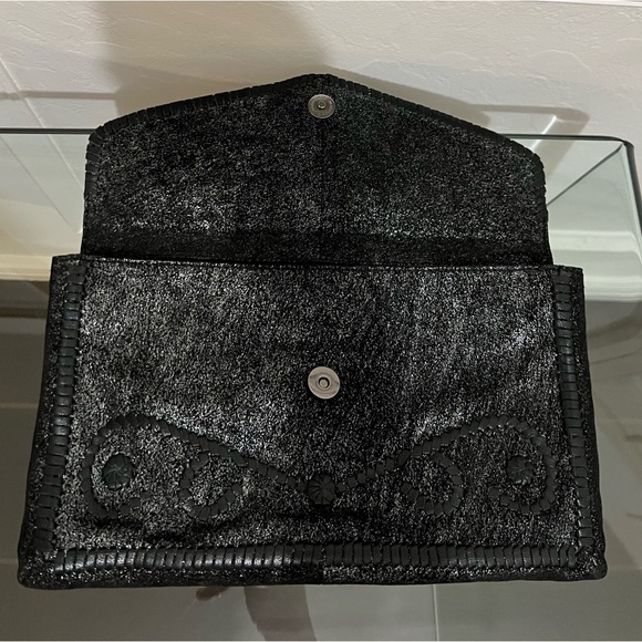 Lucky Brand Clutch Shimmer Embroidered Cowhide Leather Envelope Style - Picture 5 of 8